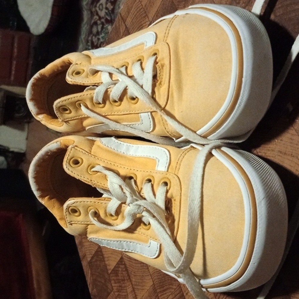 Vans 6 women's yellow shoes